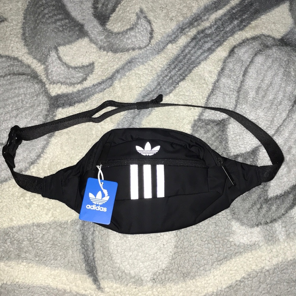 Adidas Men’s Fanny Pack Bag🆕